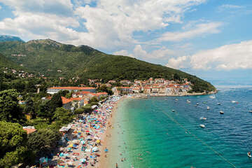 Pláže Moščenička Draga, Istrie, Chorvatsko