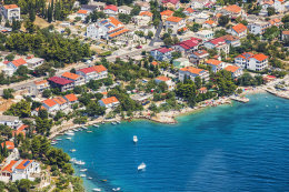 Pláže Starigrad - letecký pohled, Zadarská riviéra, Chorvatsko