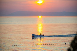 Pláže Drašnice - západ slunce, Makarská riviéra, Chorvatsko