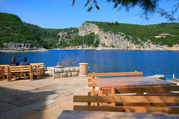 Pokrivenik - restaurace u hotelu Timun, ostrov Hvar, Chorvatsko