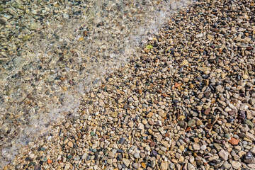 Oblázková pláž Prilovo, město Vis, ostrov Vis, Chorvatsko