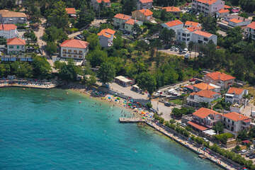 Pláže Šilo - letecký pohled, ostrov Krk, Chorvatsko