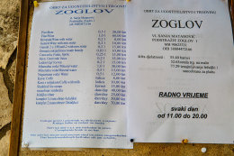 Písečná pláž Zaglav - 1 km od Milny, ostrov Vis, Chorvatsko