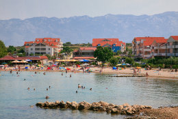 Povljana - pláž Dubrovnik, ostrov Pag, Chorvatsko