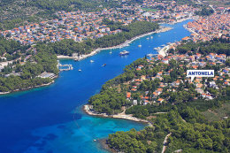 Pláž Stari Grad - letecký pohled, ostrov Hvar, Chorvatsko