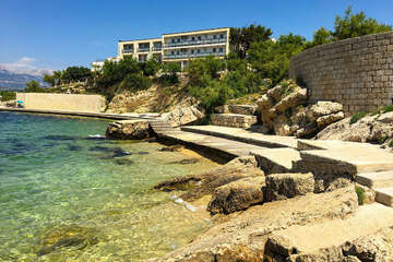 Novigrad - betonová mola, Zadarská riviéra, Chorvatsko