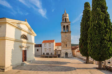 Vela Luka, ostrov Korčula, Chorvatsko