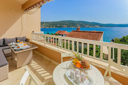 A1 - apartmány Vivien, Sevid, Trogirská riviéra, Chorvatsko