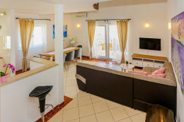 A2 - apartmány Vivien, Sevid, Trogirská riviéra, Chorvatsko