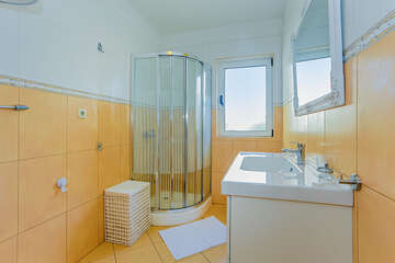 A2 - apartmány Vivien, Sevid, Trogirská riviéra, Chorvatsko