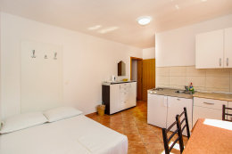 II-5A - apartmány Nikola, Gradac, Chorvatsko