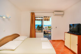 II-5B - apartmány Nikola, Gradac, Chorvatsko