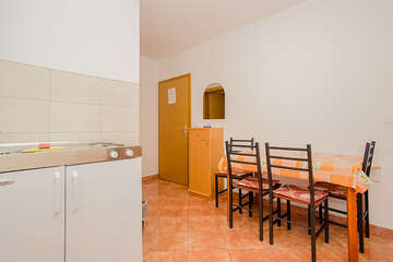 II-6B - apartmány Nikola, Gradac, Chorvatsko