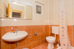 II-7 - apartmány Nikola, Gradac, Chorvatsko