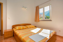 P-2A - apartmány Nikola, Gradac, Chorvatsko