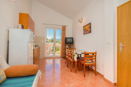 P3 - apartmány Nikola, Gradac, Chorvatsko