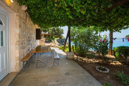 A1 - apartmány Oleander, jižní zátoky, ostrov Hvar, Chorvatsko