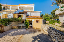 A2 - apartmány Roza, Mandre, ostrov Pag, Chorvatsko