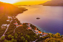 Apartmány Ante - pohled z dronu při západu slunce, Korčula, ostrov Korčula, Chorvatsko