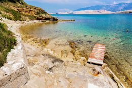 Apartmány Borka - pláž pod domem, město Pag, ostrov Pag, Chorvatsko