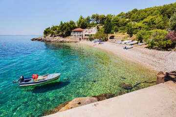 Apartmány Agava - oblázková pláž, jižní zátoky, ostrov Hvar, Chorvatsko