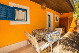 Apartmány Agava - společná terasa u grilu, jižní zátoky, ostrov Hvar, Chorvatsko