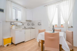 A1 nebo A2 - apartmány Viktoria, Sv. Filip i Jakov, Zadarská riviéra, Chorvatsko