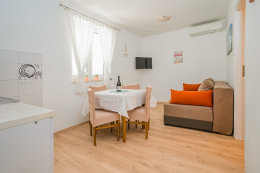A1 nebo A2 - apartmány Viktoria, Sv. Filip i Jakov, Zadarská riviéra, Chorvatsko