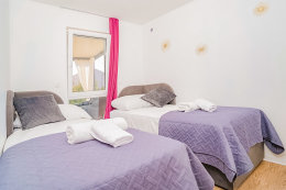 Mobilhome M1, M2 nebo M3 - mobilhome Adriana, Sv. Filip i Jakov, Zadarská riviéra, Chorvatsko