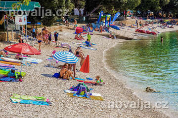 Resort Centinera *** - oblázková pláž, Pula-Banjole, poloostrov Istrie, Chorvatsko