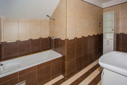 A9 -  apartmány Roza pro 2-4 osoby, horní budova - přízemí,  Mandre, ostrov Pag