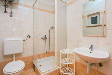 A7 -  apartmány Roza pro 2-4 osoby, horní budova - přízemí,  Mandre, ostrov Pag