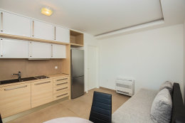 A10 -  apartmány Roza pro 2-4 osoby, horní budova - 1.patro, Mandre, ostrov Pag