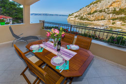 A2 - apartmány Ružmarin II, Vela Stiniva, ostrov Hvar, Chorvatsko