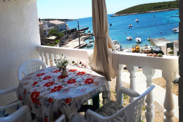 A4, A5 - apartmány Petunija, Rukavac, ostrov Vis, Chorvatsko