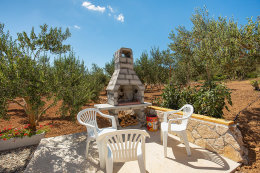 Mobilhome Klanac M1 - gril u domku, Tkon, ostrov Pašman, Chorvatsko