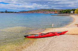 Pláž Lovetovo, Vodice, Chorvatsko