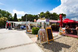 Vodice Plava plaža, občerstvení, Vodice, Chorvatsko