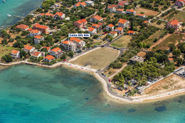 Casa del Sol - letecký pohled na pláž Punta, Sukošan, Zadarská riviéra, Chorvatsko