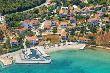 Tkon - Ugrinići - letecký pohled, Tkon, ostrov Pašman, Chorvatsko