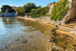 Apartmány Esperanza - písečná pláž pod domem, Tkon, ostrov Pašman, Chorvatsko