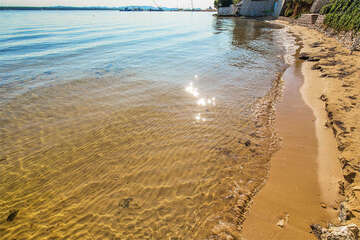 Apartmány Esperanza - písečná pláž pod domem, Tkon, ostrov Pašman, Chorvatsko