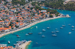 Primošten, letecký pohled, Šibenická riviéra, Chorvatsko