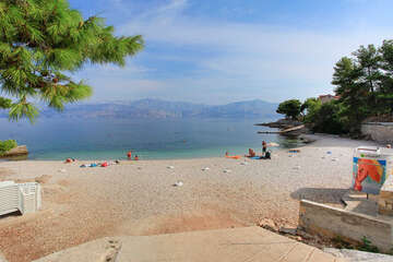 Apartmány Čempres - oblázková pláž 320 m od domu, letovisko Postira, ostrov Brač