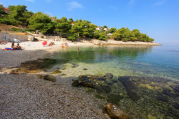 Apartmány Čempres - oblázková pláž 320 m od domu, letovisko Postira, ostrov Brač