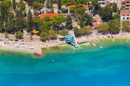 Gradac - letecký pohled, Makarská riviéra, Chorvatsko