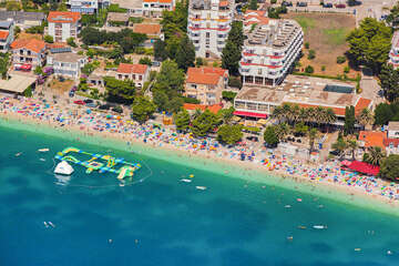 Gradac - letecký pohled, Makarská riviéra, Chorvatsko