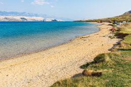 Pláž Sveti Duh, ostrov Pag, Chorvatsko