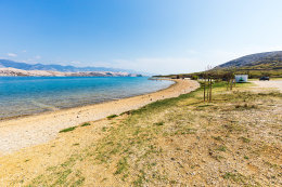 Pláž Sveti Duh, ostrov Pag, Chorvatsko