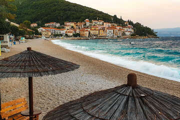 Pláže Moščenička Draga, Istrie, Chorvatsko